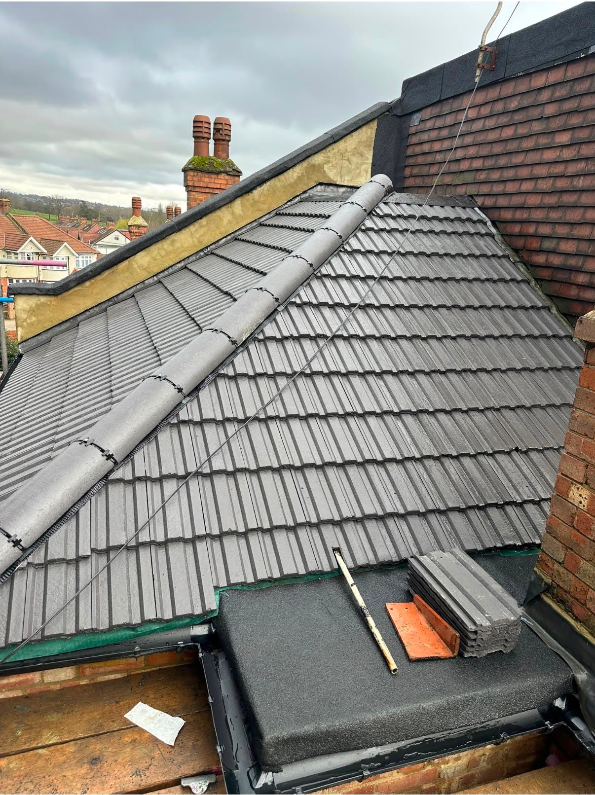 Prepared roof structure with new battens
